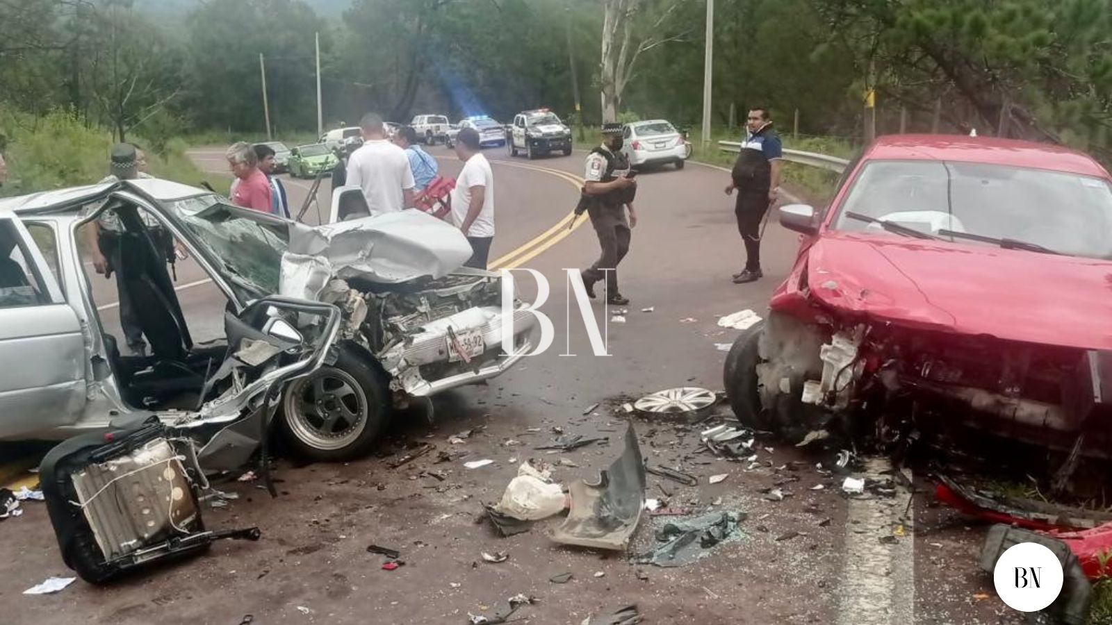 Brutal choque en la vía  Toluca-Cd.Altamirano